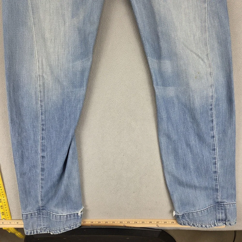 VTG Levis Engineered Jeans Mens Blue Twisted Button Fly Light Wash Fits 30x33